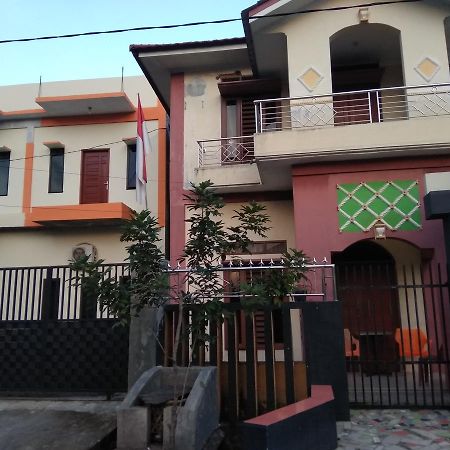 Pondok Cemara Ξενοδοχείο Μεντάν Εξωτερικό φωτογραφία