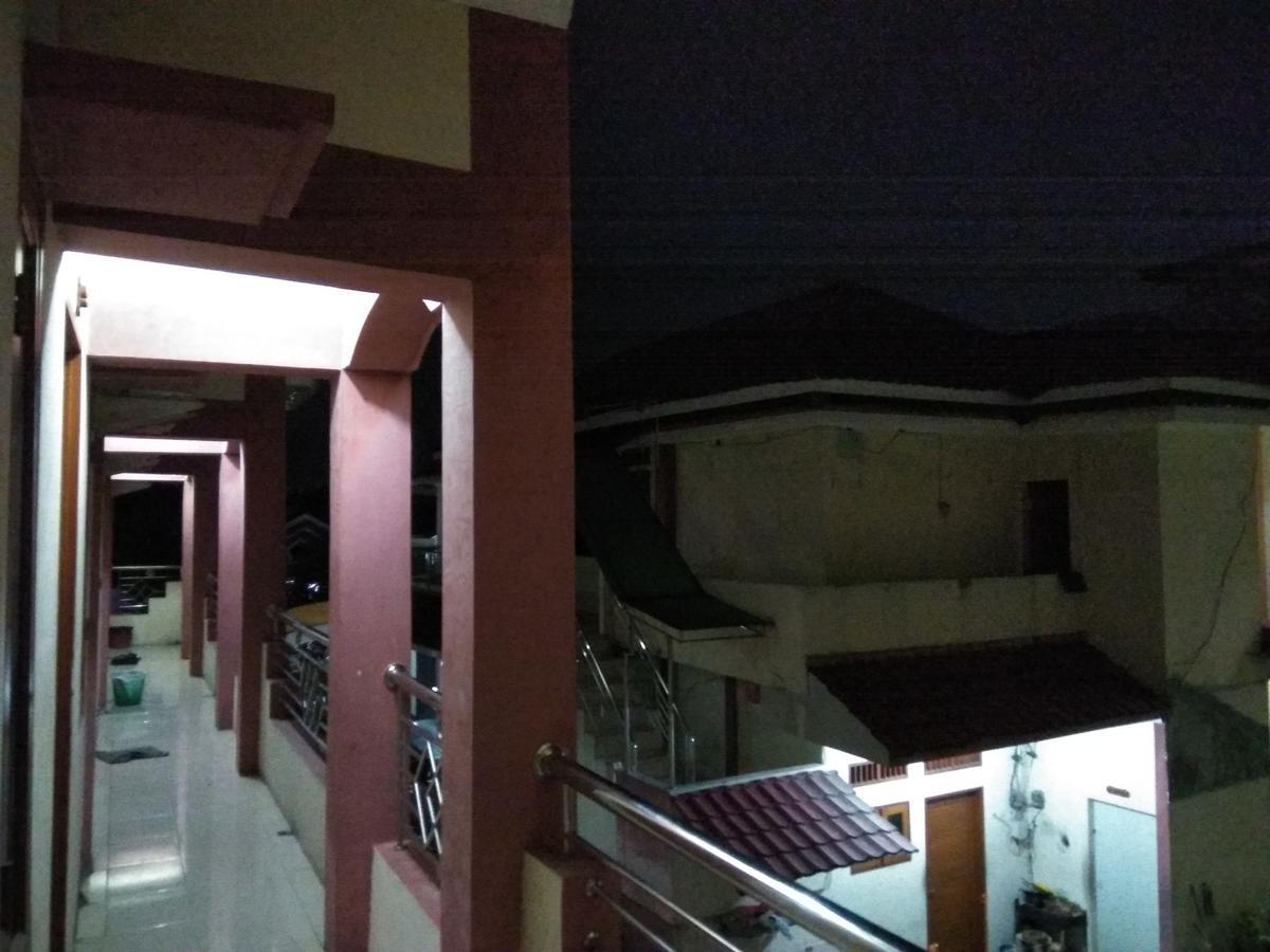Pondok Cemara Ξενοδοχείο Μεντάν Εξωτερικό φωτογραφία