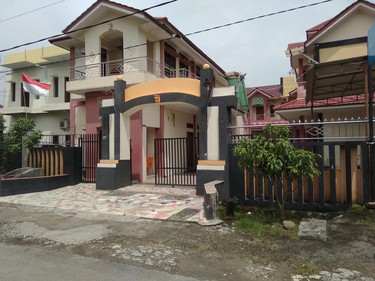 Pondok Cemara Ξενοδοχείο Μεντάν Εξωτερικό φωτογραφία
